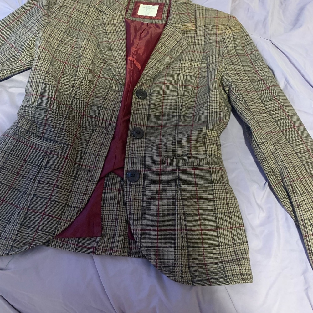 Burgundy and brown blazer with a elbow patch